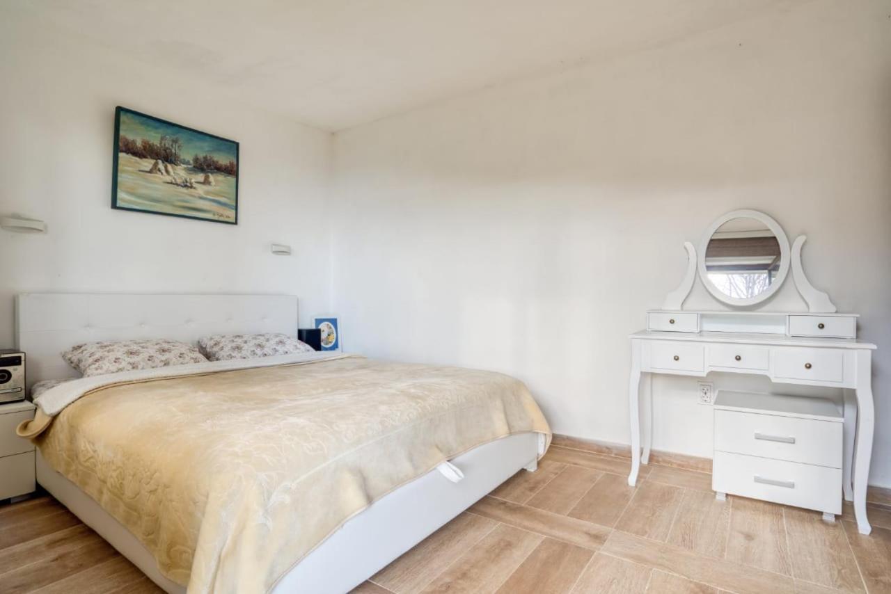 Savovic_Lux Apartment Petrovac Exterior photo