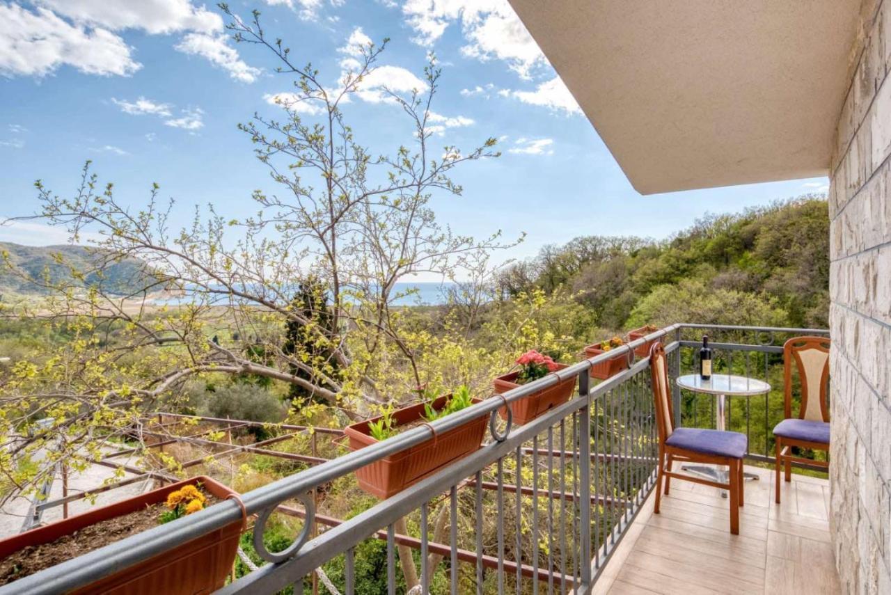 Savovic_Lux Apartment Petrovac Exterior photo