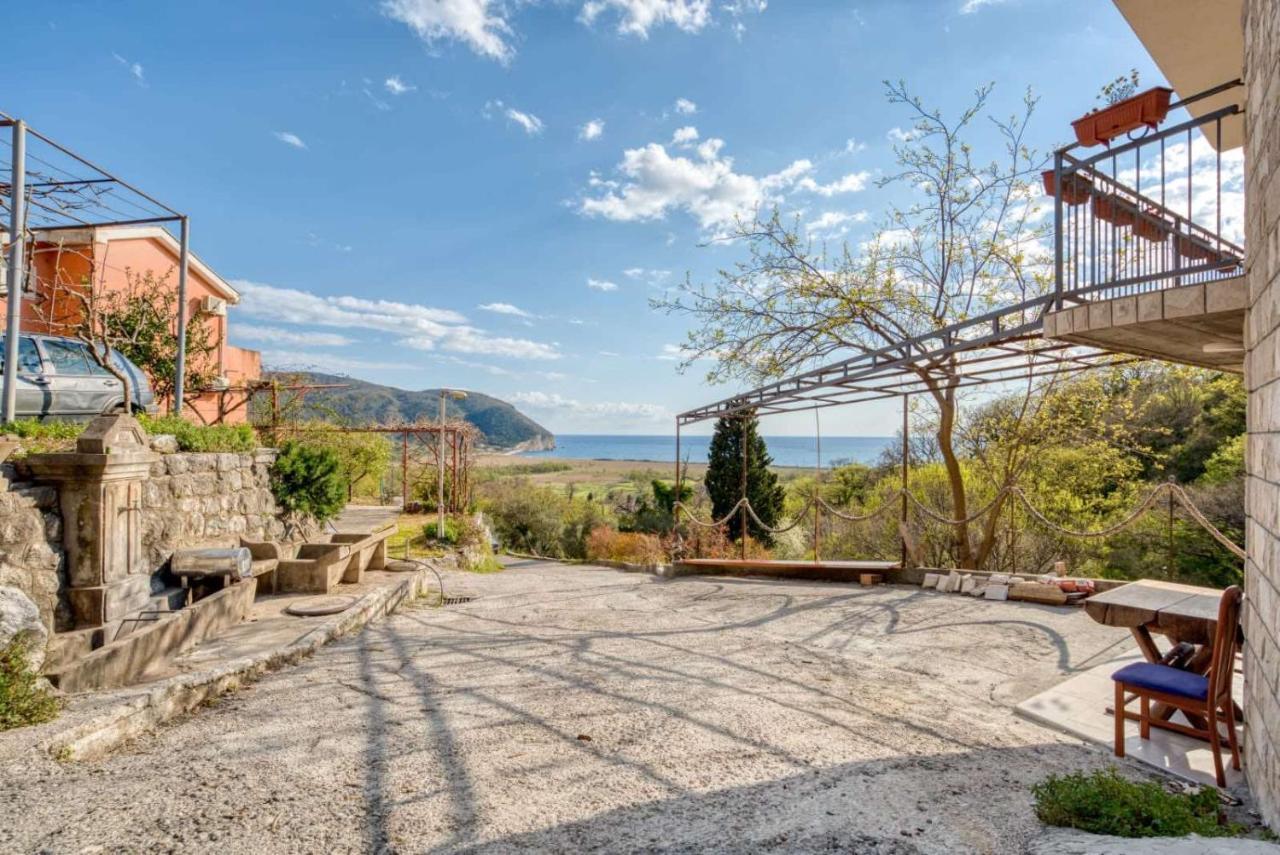 Savovic_Lux Apartment Petrovac Exterior photo